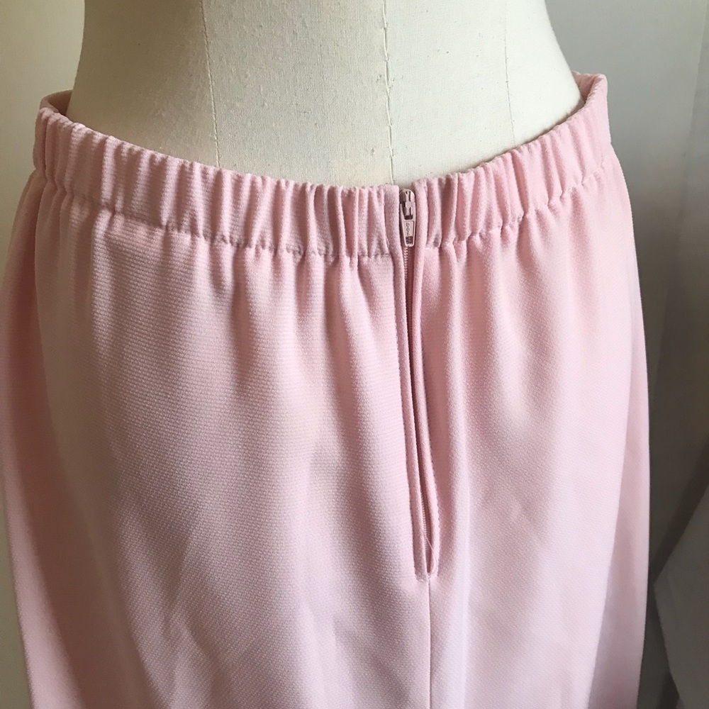 Danny & Nicole light pink two piece suit - Picture 3 of 3